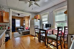 554 Mifflin St, Madison, WI 53703 - Photo 5