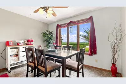 9096 E Stagecoach Trail, Warren, IL 61087 - Photo 5