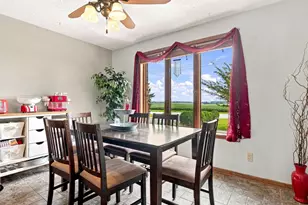 9096 E Stagecoach Trail, Warren, IL 61087 - Photo 5