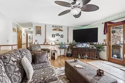 9096 E Stagecoach Trail, Warren, IL 61087 - Photo 9