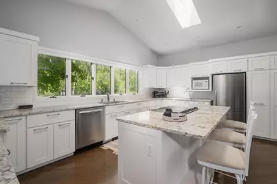 8029 Shag Bark Circle, Cross Plains, WI 53528 - Photo 7