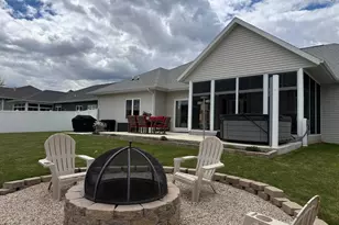 4515 Huntington Ave, Janesville, WI 53546 - Photo 11
