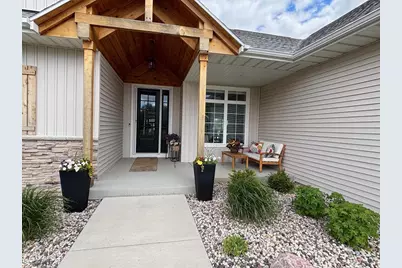 4515 Huntington Avenue, Janesville, WI 53546 - Photo 5
