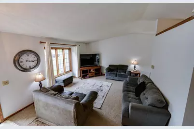 5830 Oxbow Bend, Madison, WI 53716 - Photo 9