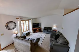 5830 Oxbow Bend, Madison, WI 53716 - Photo 9