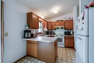 5830 Oxbow Bend, Madison, WI 53716 - Photo 13