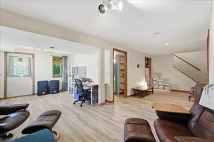 6002 Lynbrook Ln, Madison, WI 53719 - Photo 35