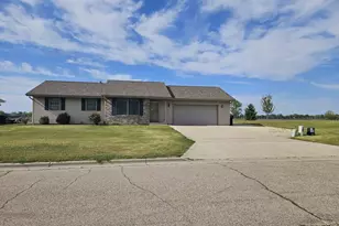 2612 Affirmed Dr, Janesville, WI 53546 - Photo 37