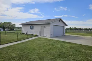 2612 Affirmed Dr, Janesville, WI 53546 - Photo 33