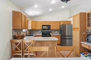 N7579 Pine Ridge Cir, Portage, WI 53901 - Photo 9