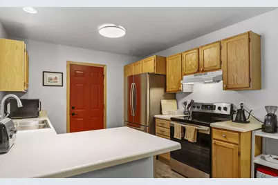 1224 Carpenter Street, Madison, WI 53704 - Photo 7