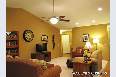 1475 Jody Circle, Platteville,  53818 - Photo 5