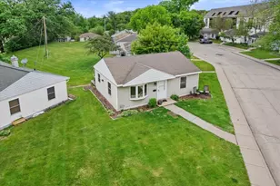 37 Craig Ave, Madison, WI 53705 - Photo 9