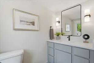 2109 E Dayton St, Madison, WI 53704 - Photo 35