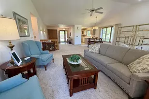 206 Shady Oak Ct, Janesville, WI 53548 - Photo 7