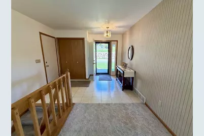 206 Shady Oak Court, Janesville, WI 53548 - Photo 5