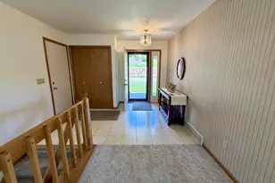 206 Shady Oak Ct, Janesville, WI 53548 - Photo 5