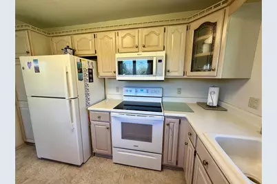 206 Shady Oak Court, Janesville, WI 53548 - Photo 17