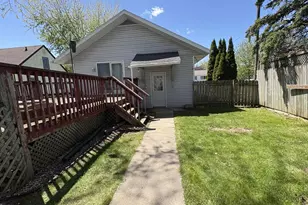 624 N Pine St, Janesville, WI 53548 - Photo 23