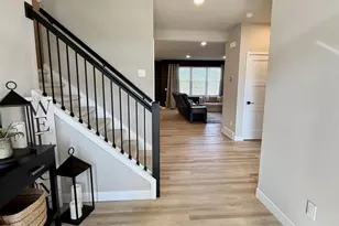 6518 Prairie Wood Dr, Mcfarland, WI 53558 - Photo 5