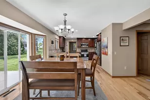404 Doral Ct, Waunakee, WI 53597 - Photo 11