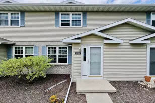 913 N Clover Ln, Cottage Grove, WI 53527 - Photo 19