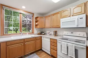 1207 N Parkview St, Cottage Grove, WI 53527 - Photo 11