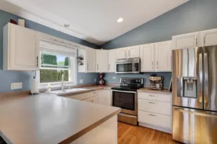 1106 Turnberry Ct, Waunakee, WI 53597 - Photo 25