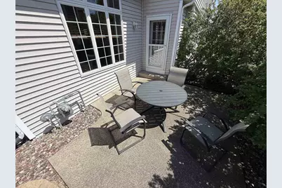 3402 Kingsbridge Drive, Janesville, WI 53546 - Photo 5