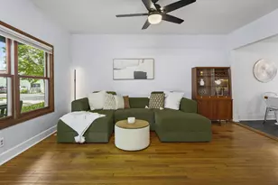 1329 Dewey Ct, Madison, WI 53703 - Photo 3