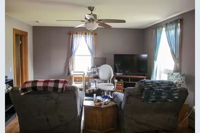 115 Grand Street, Livingston,  53554 - Photo 17