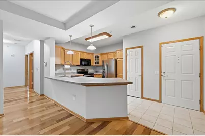 3001 Stratton Way #105, Madison, WI 53719 - Photo 7