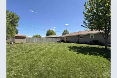 1616 Crestview Street, Janesville, WI 53546 - Photo 39