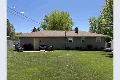 1616 Crestview Street, Janesville, WI 53546 - Photo 3