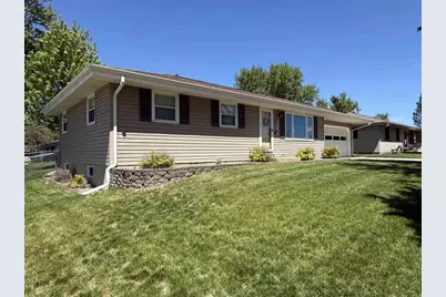 1616 Crestview Street, Janesville, WI 53546 - Photo 7