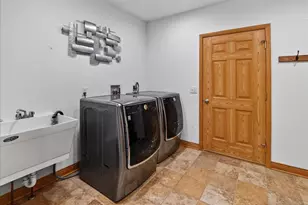 2292 Dahlk Cir, Verona, WI 53593 - Photo 27