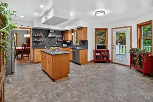 2292 Dahlk Cir, Verona, WI 53593 - Photo 19