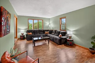 2292 Dahlk Cir, Verona, WI 53593 - Photo 9
