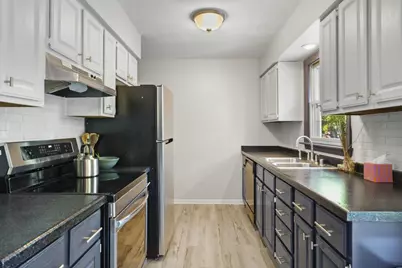 5718 Thrush Lane, Madison, WI 53711 - Photo 11