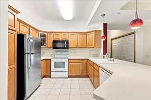 3001 Stratton Way, Madison, WI 53719 - Photo 5