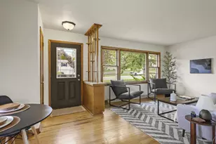 512 Prospect Rd, Waunakee, WI 53597 - Photo 9
