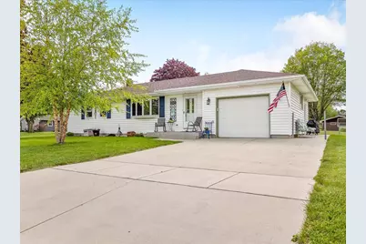 2509 9th Avenue, Monroe, WI 53566 - Photo 1