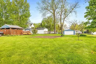 501 S Water St, Warren, IL 61087 - Photo 41