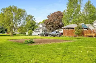 501 S Water St, Warren, IL 61087 - Photo 43