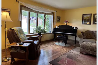 1500 Camelot Drive, Janesville, WI 53548 - Photo 7