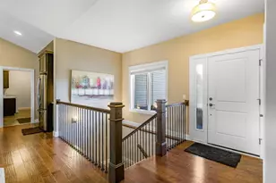 1009 Tara Ln, Waunakee, WI 53597 - Photo 5