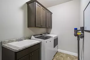 1009 Tara Ln, Waunakee, WI 53597 - Photo 33