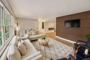 21 N Kenosha Dr, Madison, WI 53705 - Photo 7