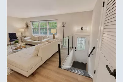 21 Kenosha Drive, Madison, WI 53705 - Photo 5