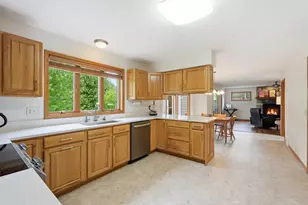 3650 Ice Age Dr, Madison, WI 53719 - Photo 11